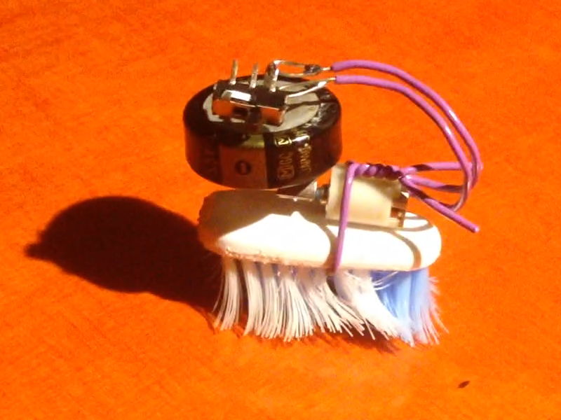 Datei:Capbot-v0.1.jpeg