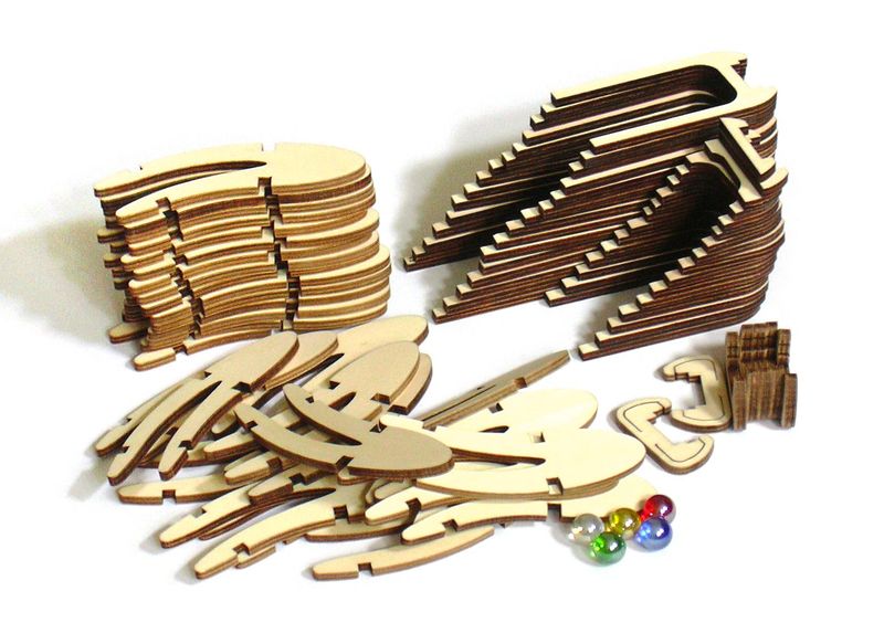 Datei:Marblerun-set.jpeg